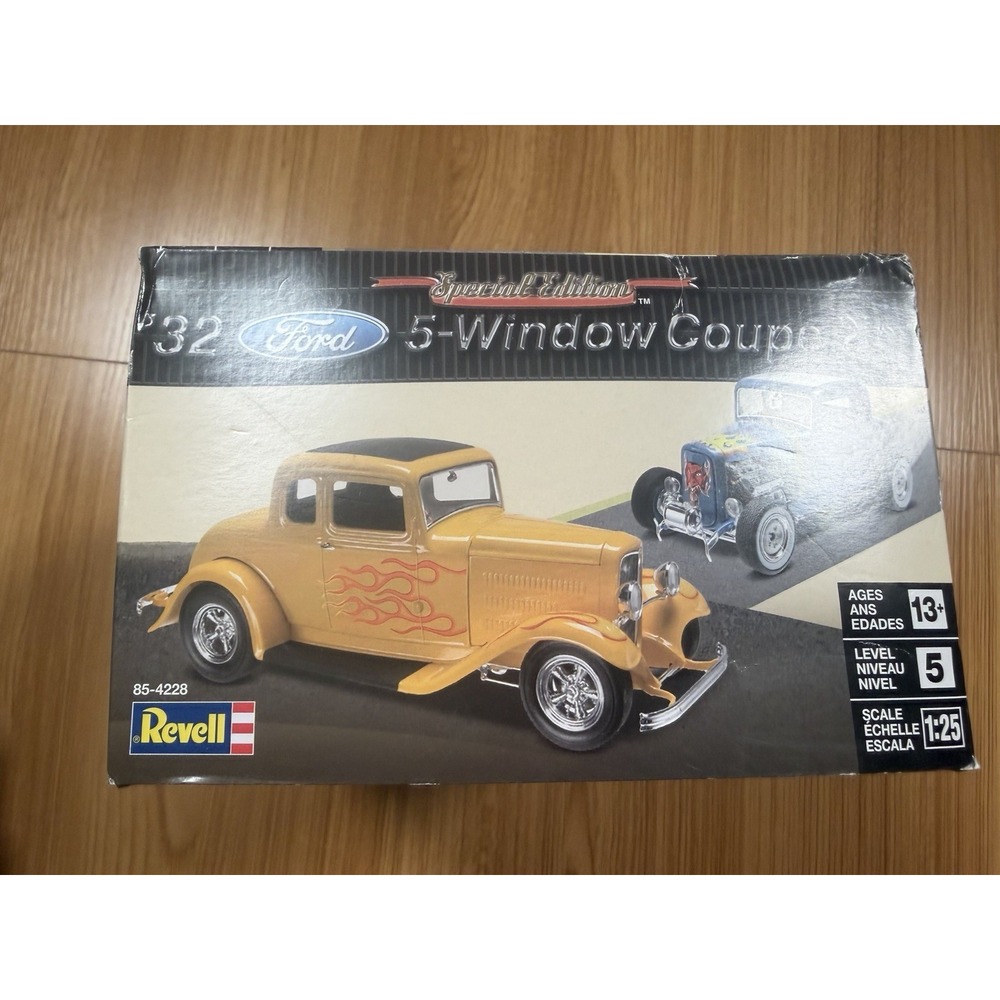 Revell 1/25 '32 Ford 5-Window Coupe 2n'1 Model Kit 85-4228 Started - Picture 2 of 7